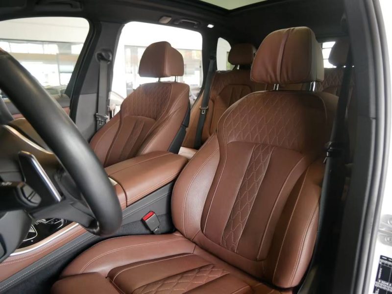BMW X5 M50 XDRIVE / SKY LOUNGE / LASER / HARMAN KARDON / M PERFORMANCE 2019