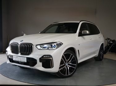 BMW X5 M50 XDRIVE / SKY LOUNGE / LASER / HARMAN KARDON / M PERFORMANCE 2019