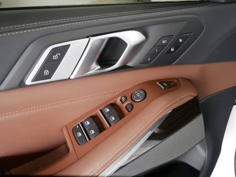 BMW X5 M50 XDRIVE / SKY LOUNGE / LASER / HARMAN KARDON / M PERFORMANCE 2019