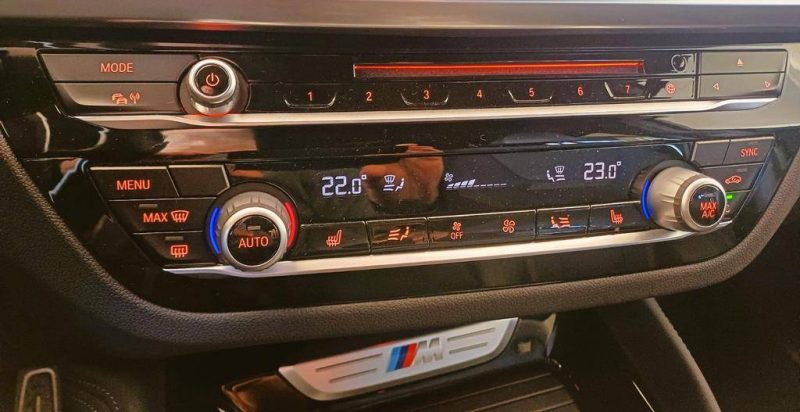BMW X4 M40 D XDRIVE / HUD / H&K / PACK BLACK / M PERFORMANCE 2019