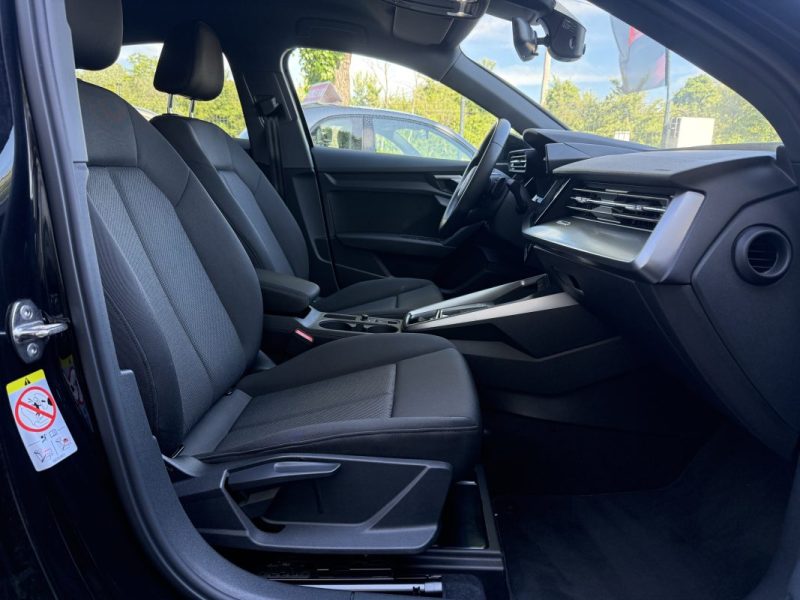 AUDI A3 BERLINE 30 TFSI 110CH MILD HYBRID DESIGN S TRONIC 7 2021 CAR PLAY SIEGES CHAUFFANTS 