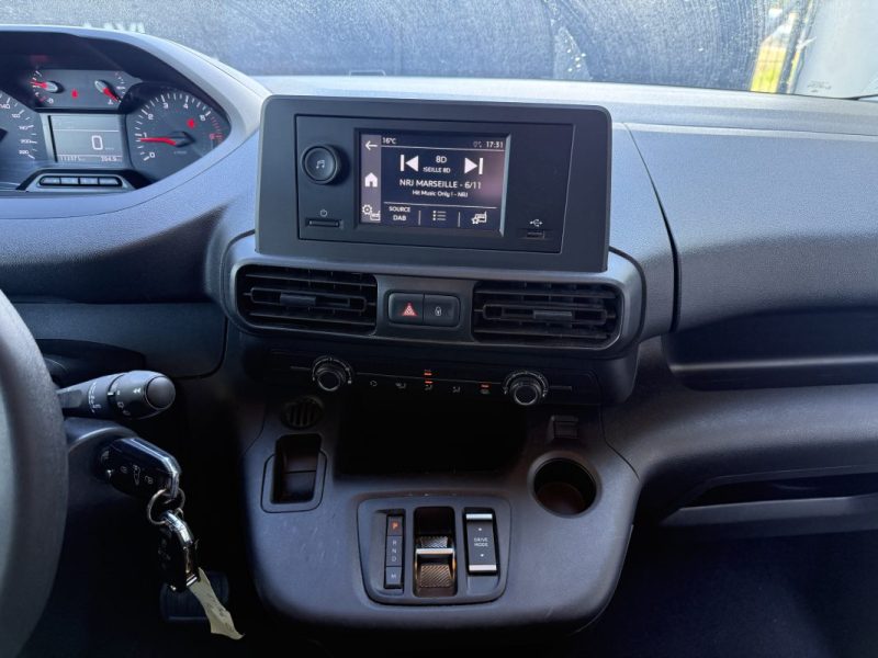 PEUGEOT PARTNER 3 M 1000KG BLUEHDI 130CH S&S EAT8 2023