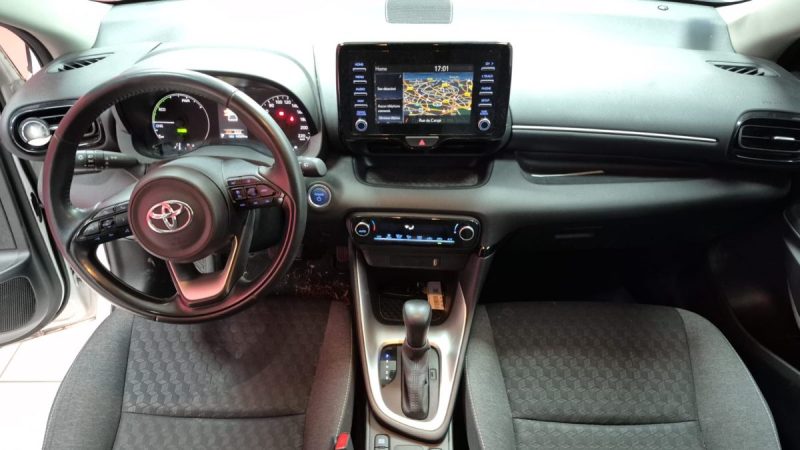 TOYOTA YARIS 4 BERLINE 116cv DYNAMIC BUSINESS 2023/1 ERE MAIN/TVA RECUPERABLE
