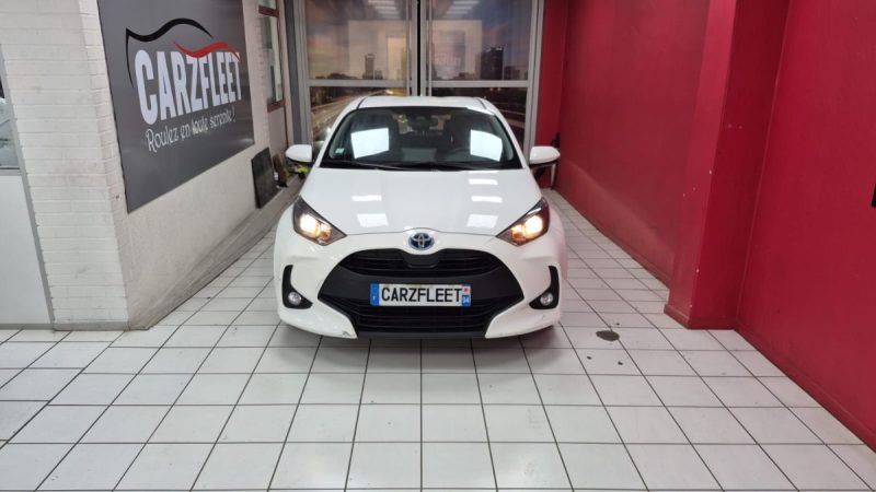 TOYOTA YARIS 4 BERLINE 116cv DYNAMIC BUSINESS 2023/1 ERE MAIN/TVA RECUPERABLE