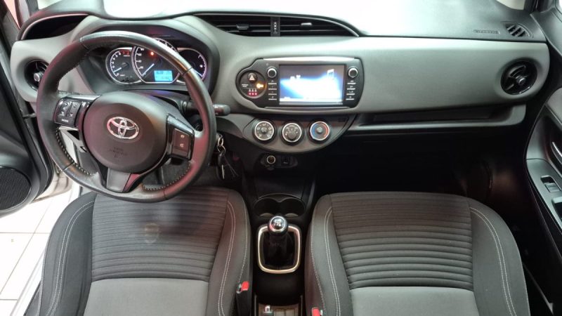 TOYOTA YARIS BERLINE 70 VVT-I FRANCE/1 ERE MAIN/TVA RECUPERABLE
