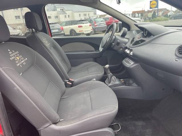 RENAULT TWINGO II 1.5 DCI 75 YAHOO 2011