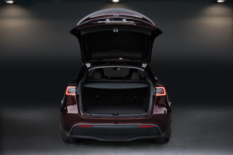 Tesla MODEL Y  PERFORMANCE DUAL MOTOR AWD 534 ch — Facelift  — Pano — Pompe à chaleur — 1ère ma