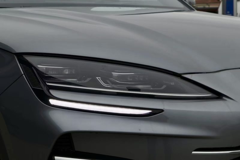 BYD SEAL U DM-I DESIGN AWD 324 CH — 4×4 — PANO — HUD — 360° — CUIR — VÉHICULE NEUF