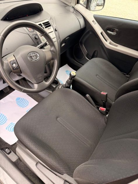 TOYOTA YARIS 1.4 D-4D 90CV CONFORT  2010 171 500KM