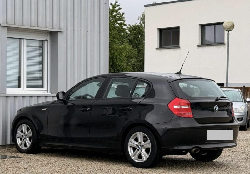 B.M.W. SERIE 1 LCI 116D 115CV EDITION BLACK AND WHITE 2011 248 000KM