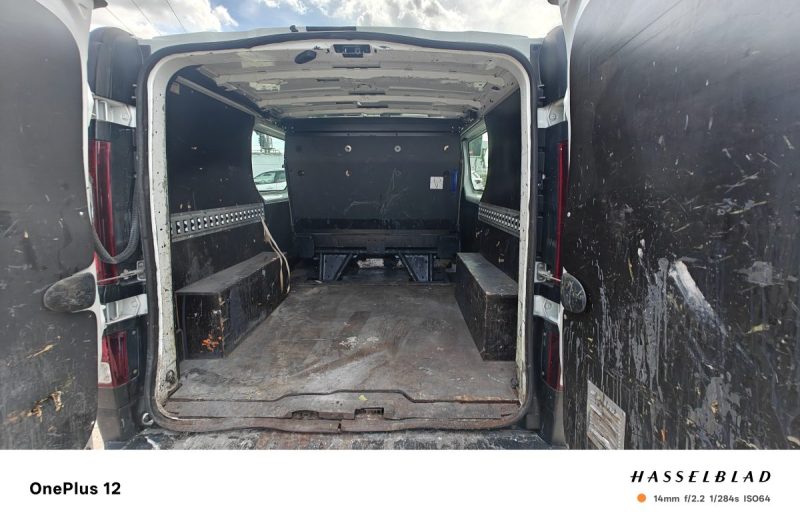 RENAULT TRAFIC L1H1 1200 2.0 DCI 120CH CABINE APPROFONDIE CONFORT 6 places