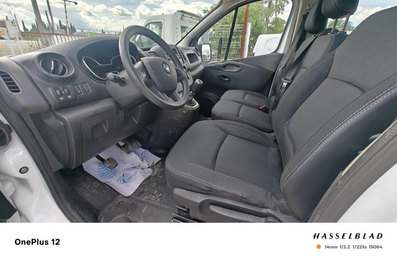 RENAULT TRAFIC L1H1 1200 2.0 DCI 120CH CABINE APPROFONDIE CONFORT 6 places