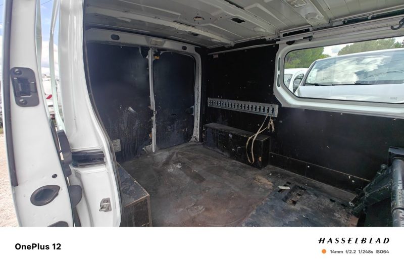 RENAULT TRAFIC L1H1 1200 2.0 DCI 120CH CABINE APPROFONDIE CONFORT 6 places