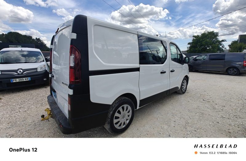 RENAULT TRAFIC L1H1 1200 2.0 DCI 120CH CABINE APPROFONDIE CONFORT 6 places