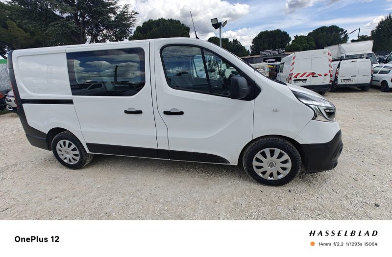 RENAULT TRAFIC L1H1 1200 2.0 DCI 120CH CABINE APPROFONDIE CONFORT 6 places