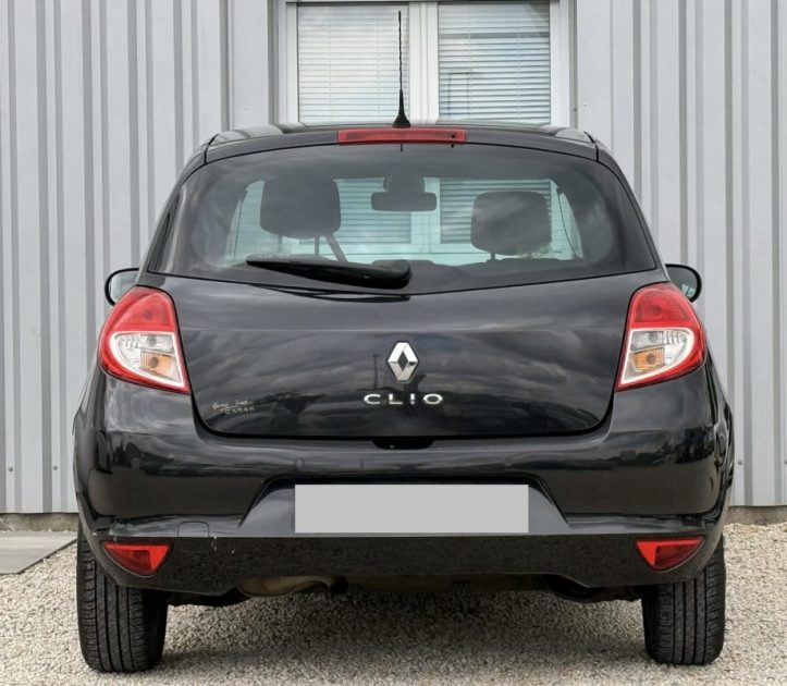 RENAULT CLIO III EXPRESSION 1.5DCI 85CV PHASE2 2009 238 000KM