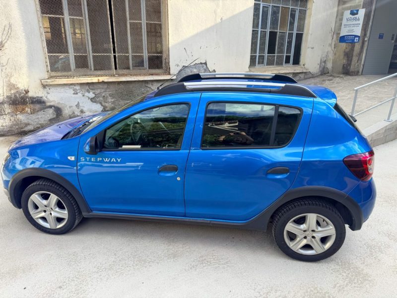 Dacia Sandero 0.9 Tce 90ch Prestige ✨ Radar de recul - MediaNav - Climatisation - Bluetooth