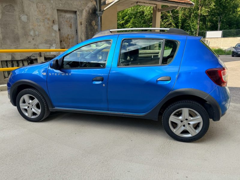 Dacia Sandero 0.9 Tce 90ch Prestige ✨ Radar de recul - MediaNav - Climatisation - Bluetooth