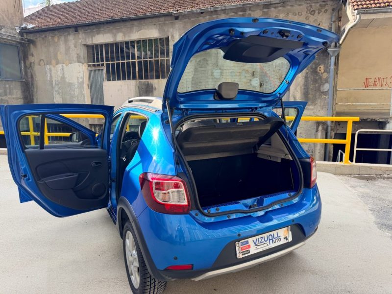 Dacia Sandero 0.9 Tce 90ch Prestige ✨ Radar de recul - MediaNav - Climatisation - Bluetooth