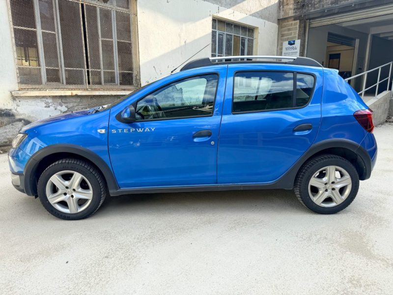Dacia Sandero 0.9 Tce 90ch Prestige ✨ Radar de recul - MediaNav - Climatisation - Bluetooth