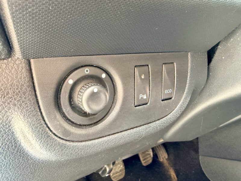 Dacia Sandero 0.9 Tce 90ch Prestige ✨ Radar de recul - MediaNav - Climatisation - Bluetooth