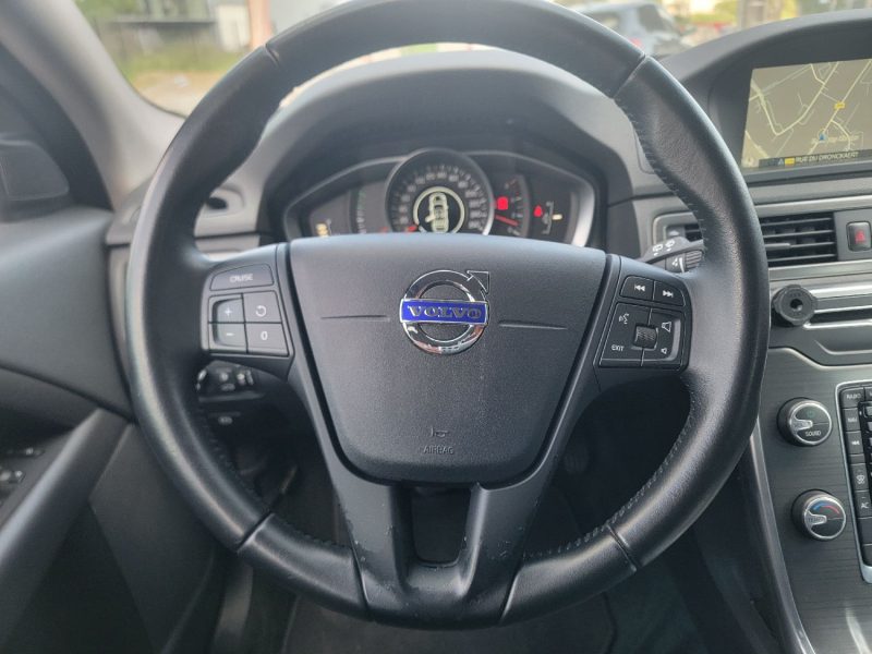 VOLVO V70 2L DIESEL 120CH 2016