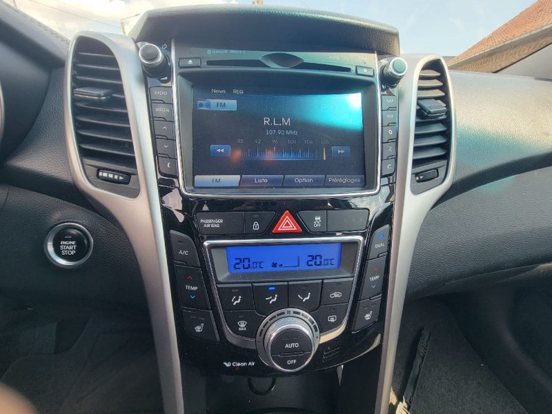 HYUNDAI I30 1,6 135CH 2015