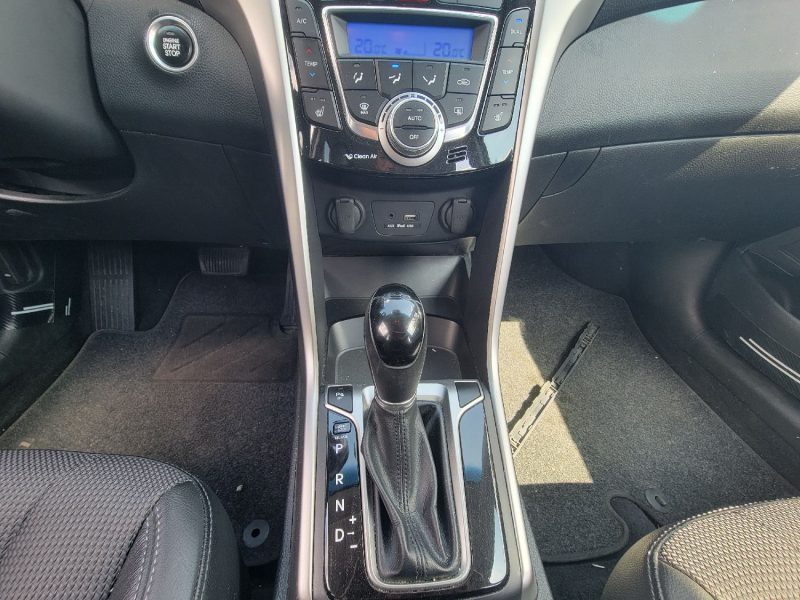 HYUNDAI I30 1,6 135CH 2015