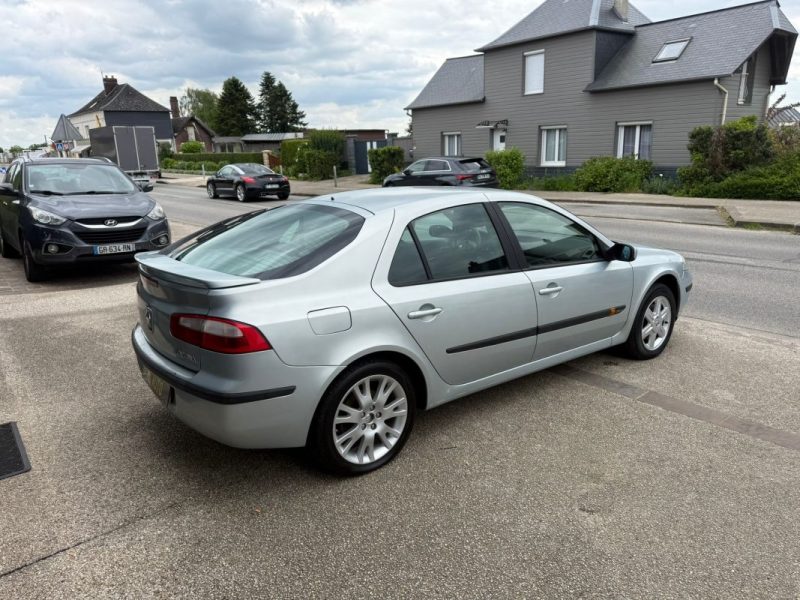Renault Laguna 1.9 DCi 120Ch Dynamique 