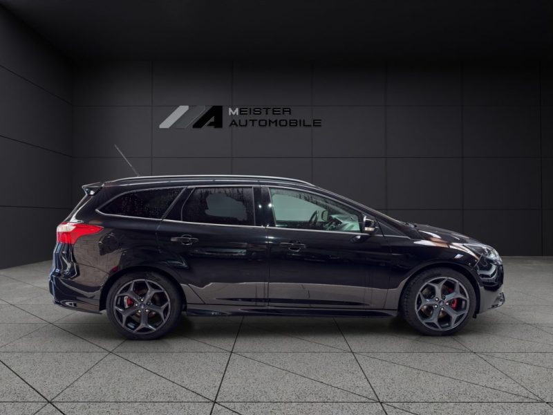 FORD FOCUS SW ST 2.0 250CH