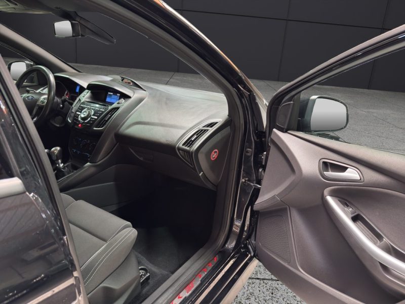 FORD FOCUS SW ST 2.0 250CH