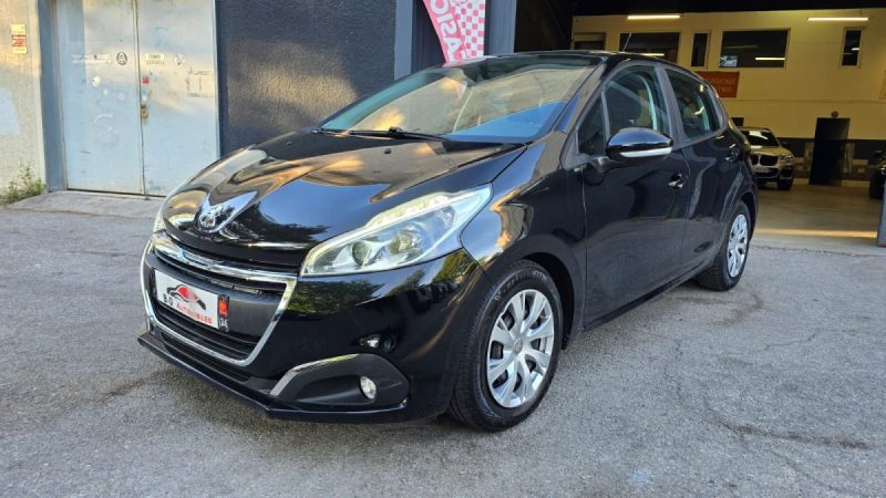 Peugeot 208 Phase 2 1.5 Blue HDi S&S 100 cv, *Idéale jeune conducteur*, *Clim*, *GPS*