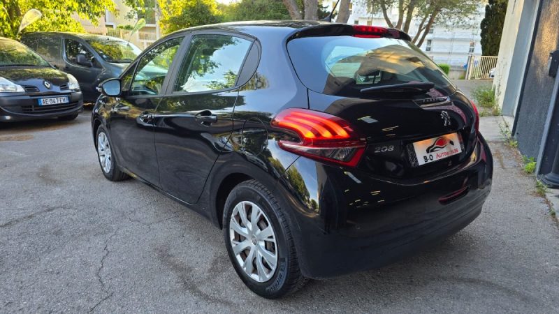 Peugeot 208 Phase 2 1.5 Blue HDi S&S 100 cv, *Idéale jeune conducteur*, *Clim*, *GPS*