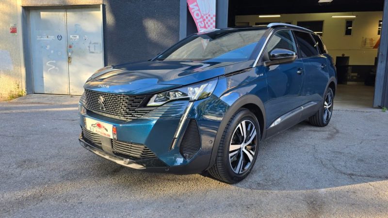 Peugeot 5008 II Phase 2 (P87) 1.5 BlueHDi EAT8 S&S 130 cv, *7 places*, *Familiale*, *Carplay*