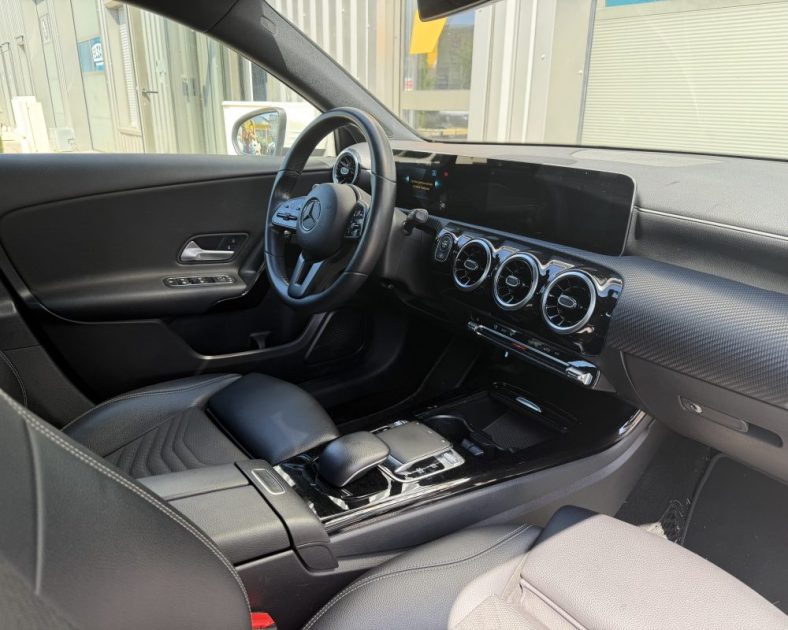 Mercedes Classe A 180 D 116CH - BOITE AUTOMATIQUE - Progressive Line 7G-DCT - ENTRETIEN COMPLET