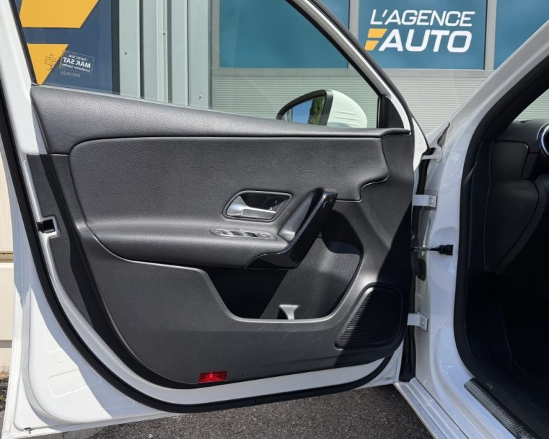 Mercedes Classe A 180 D 116CH - BOITE AUTOMATIQUE - Progressive Line 7G-DCT - ENTRETIEN COMPLET
