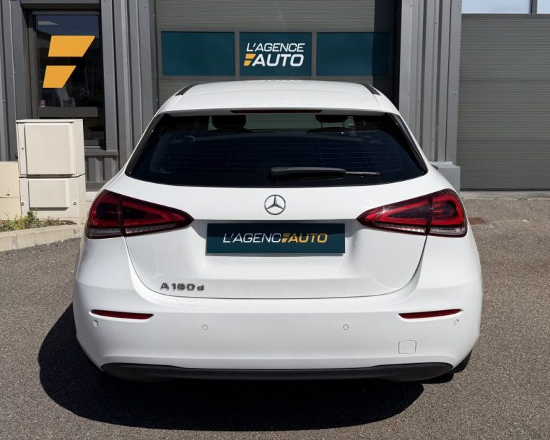 Mercedes Classe A 180 D 116CH - BOITE AUTOMATIQUE - Progressive Line 7G-DCT - ENTRETIEN COMPLET