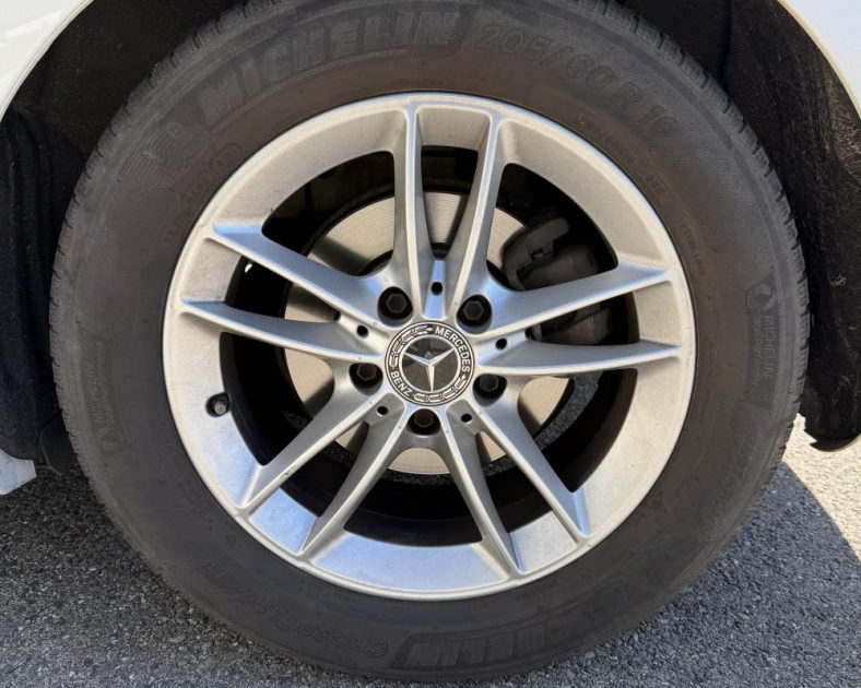 Mercedes Classe A 180 D 116CH - BOITE AUTOMATIQUE - Progressive Line 7G-DCT - ENTRETIEN COMPLET