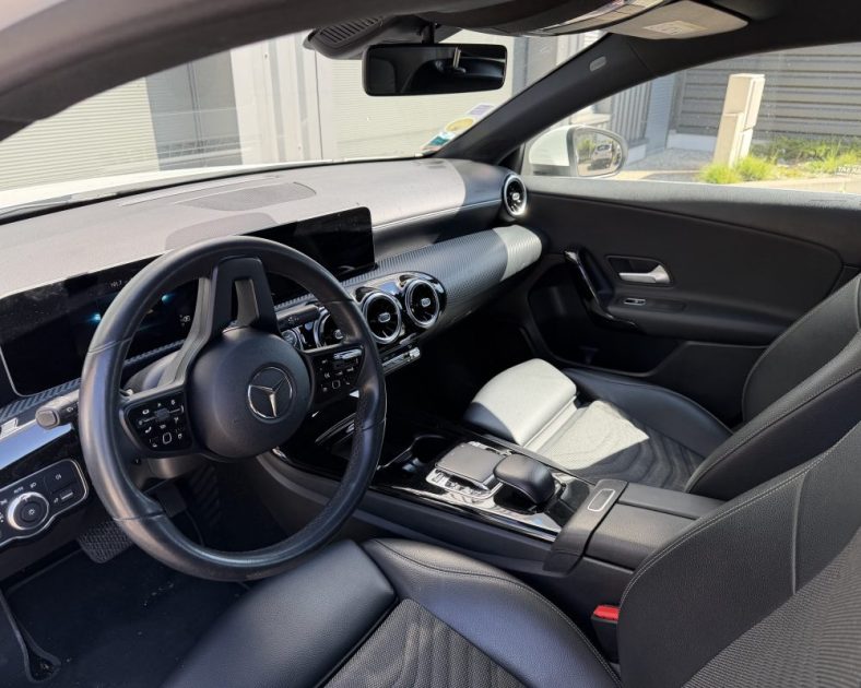 Mercedes Classe A 180 D 116CH - BOITE AUTOMATIQUE - Progressive Line 7G-DCT - ENTRETIEN COMPLET