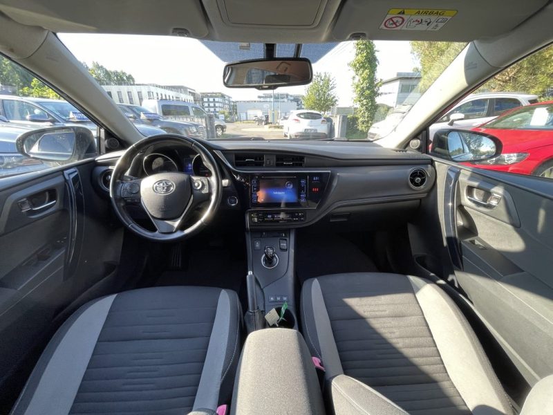 TOYOTA AURIS 1.8 HYBRID 136 CH