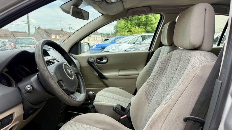 RENAULT MEGANE 1.5L dCi 105cv Pack Authentique / Révisée&Garantie