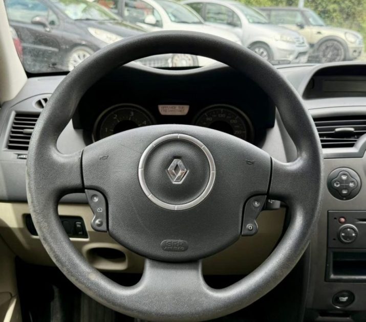 RENAULT MEGANE 1.5L dCi 105cv Pack Authentique / Révisée&Garantie