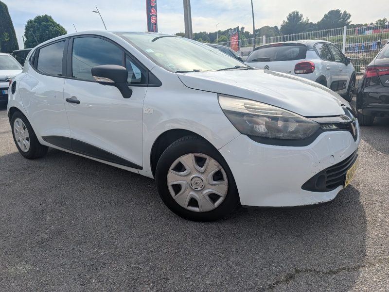 RENAULT CLIO IV SOCIETE 1.5 DCI 75 REVERSIBLE GARANTIE 3 MOIS