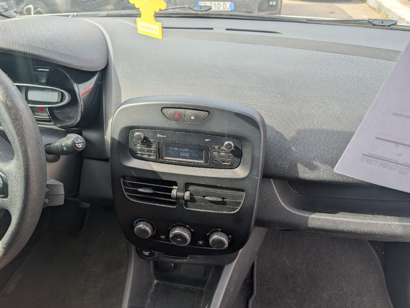 RENAULT CLIO IV SOCIETE 1.5 DCI 75 REVERSIBLE GARANTIE 3 MOIS