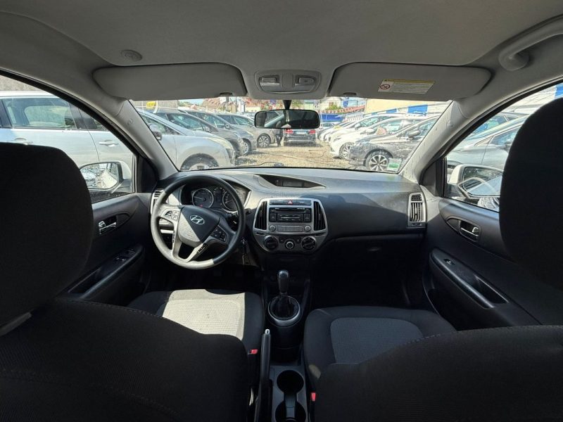 HYUNDAI I20 1.1 CRDI75 PACK INVENTIVE Très Bon Etat 