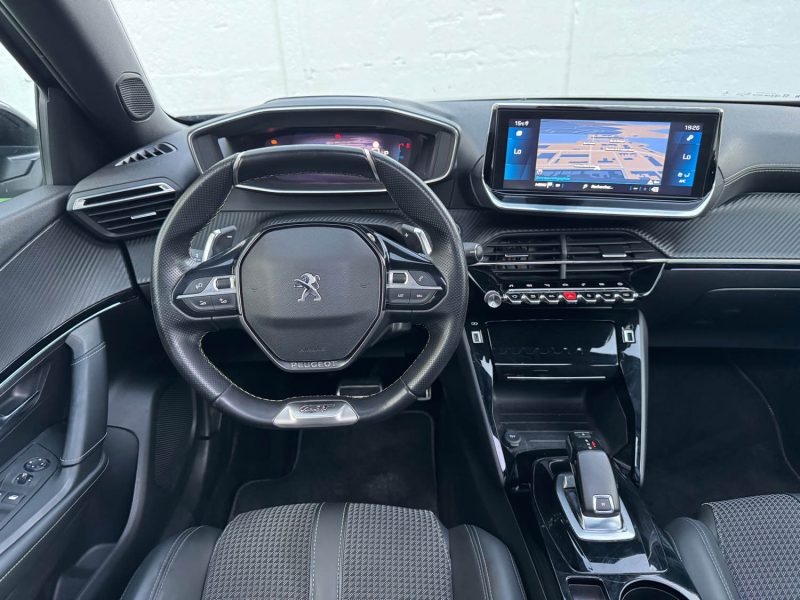PEUGEOT 2008 II 1.5 BLUEHDI 130CH S&S GT EAT8/TOIT OUVRANT/ GARANTIE 12 MOIS 2021