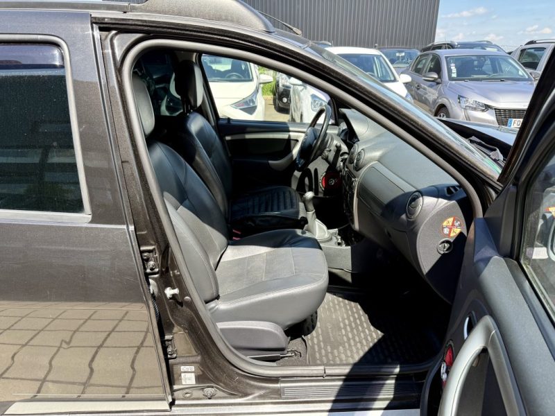 DACIA  DUSTER  1.2L 125CH PACK PRESTIGE PLUS 4X4 2013