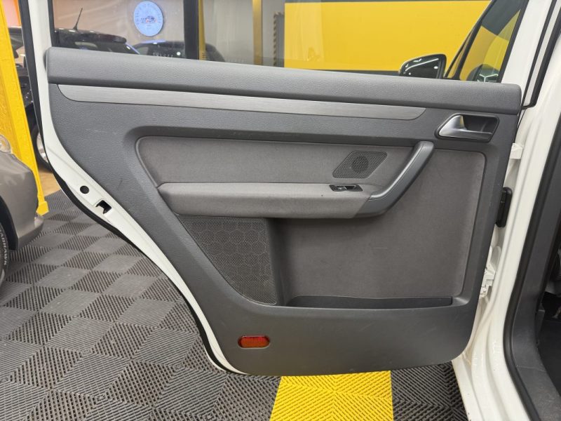 VOLKSWAGEN TOURAN  1.2 TSI 105 CH CONFORTLINE BLEUMOTION  
