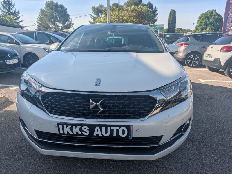 DS DS4 PURETECH 130CH SO CHIC S&S  FULL OPTION 1ERE MAIN GARANTIE 12 MOIS ENTRETIEN EXCLUSIF CIT2016