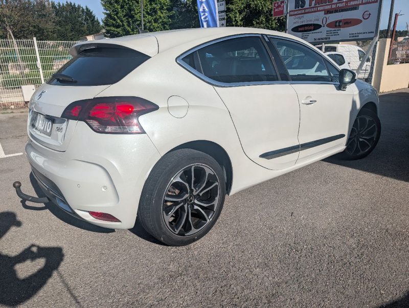 DS DS4 PURETECH 130CH SO CHIC S&S  FULL OPTION 1ERE MAIN GARANTIE 12 MOIS ENTRETIEN EXCLUSIF CIT2016